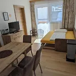 Gotthardt Apartment