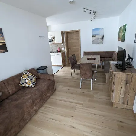 Gotthardt Apartman *