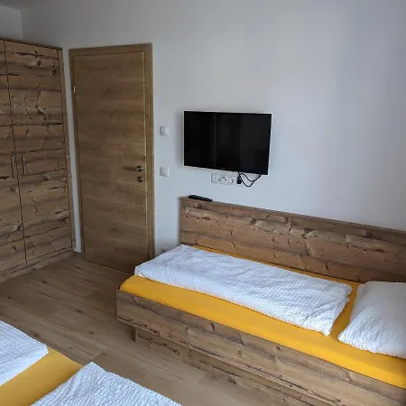 Gotthardt Apartman *